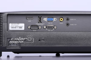 Cổng kết nối HDMI, VGA, Video trên máy chiếu